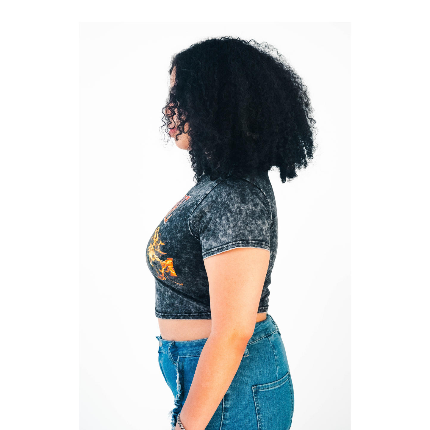 Queen Beehavior Vintage Crop Tee
